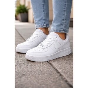 Nike Air Force 1 07 Triple White Womens Sneakers Size 8 Leather 315115-112 AF1